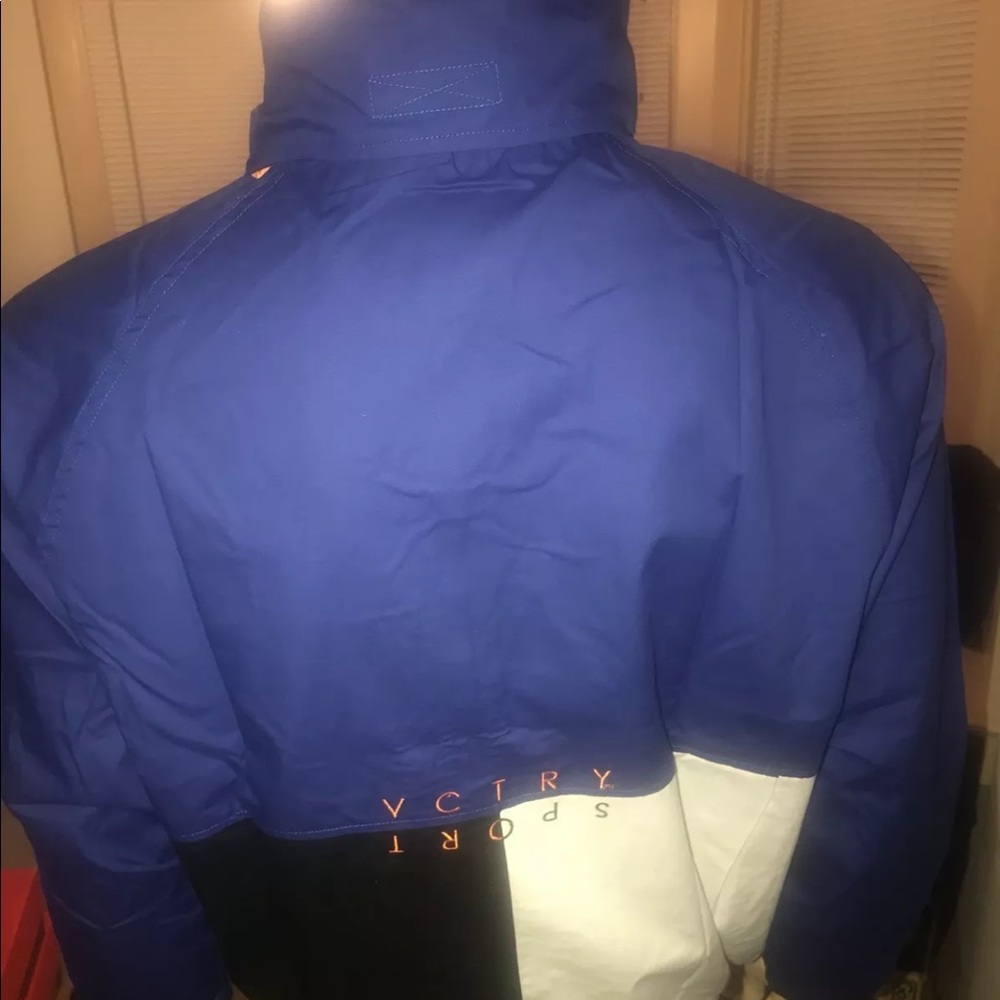 10 Deep The Competition Jacket - Picture 2 of 8